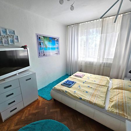 Cozy Blue Apartment Presov Exterior photo