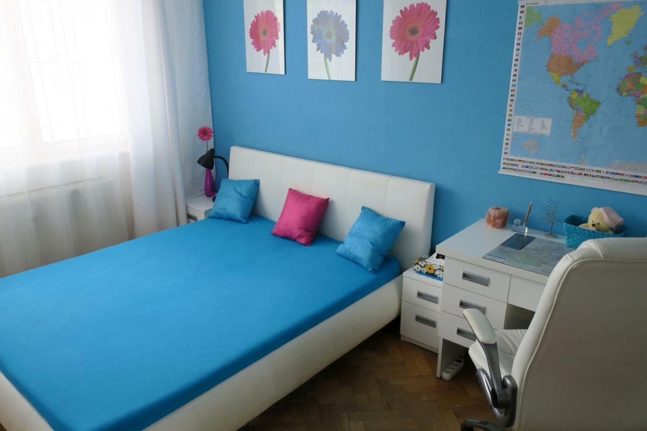 Cozy Blue Apartment Presov Exterior photo
